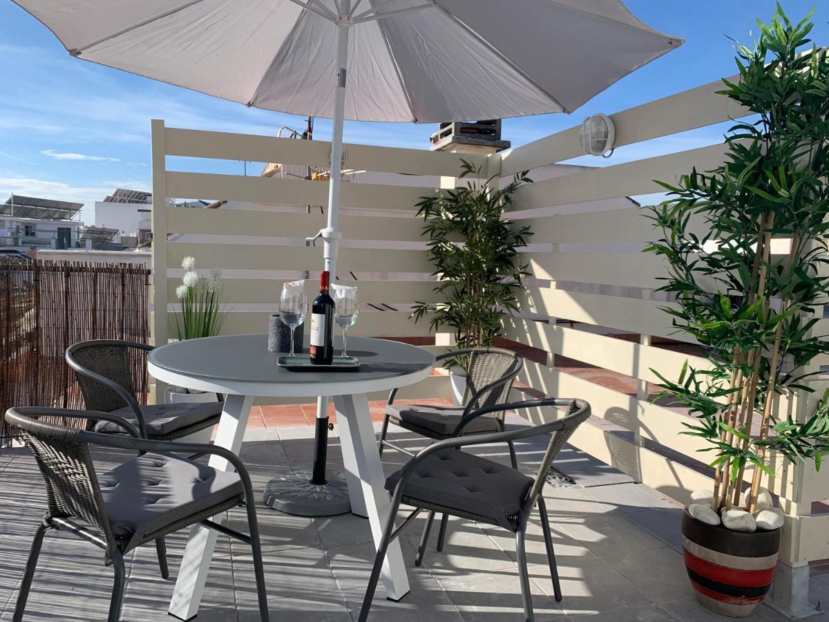 Iceberg Luxury Fuengirola Parking Gratuito Apartment Exterior foto